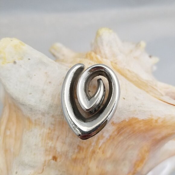 Pair Ear Saddles White Brass teardrop 20 mm 3/4 spiral gauges Platform Plug NWT - Picture 2 of 2